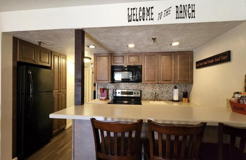 River Ranch Apartment | Welcome to the Ranch! Spacious LUXURY FAMILY SUITE 202