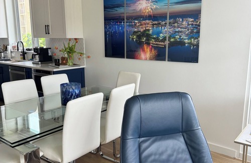 Longboat Key Condo | Welcome to your seaside sanctuary! Nestled along the shores of Longboat Key.