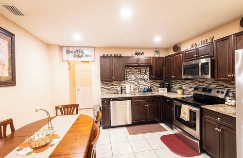 Pine Hills Apartment | Welcome to your Serene Sanctuary