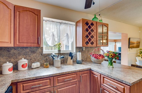 Sunrise House | Welcoming Sunrise Retreat w/Private Backyard