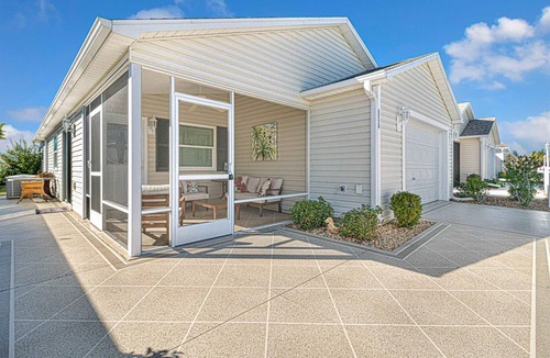 The Villages Villa | Well appointed and clean Patio Villa