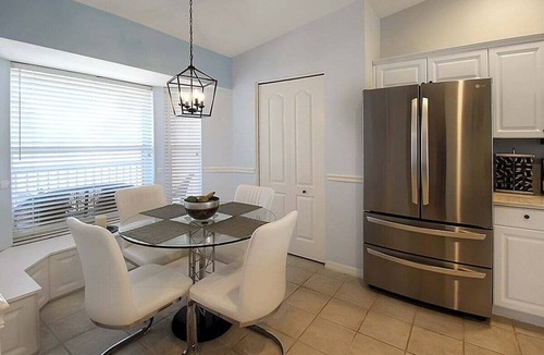 Sarasota Condo | Well-appointed lakefront condo | Heritage Oaks County Club - Bellevue