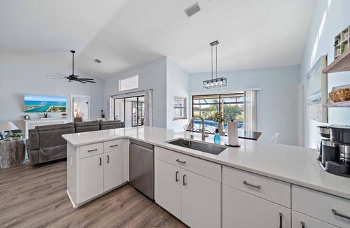 Pebble Beach House | Whispering Palms | Private Pool & HOT TUB