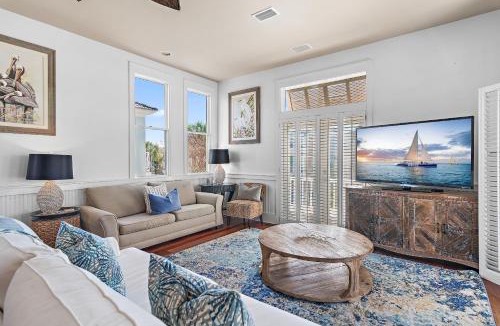 Holiday Isle House | White Sails At Destin Pointe Resort