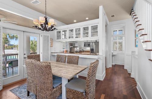 Holiday Isle House | White Sails At Destin Pointe Resort