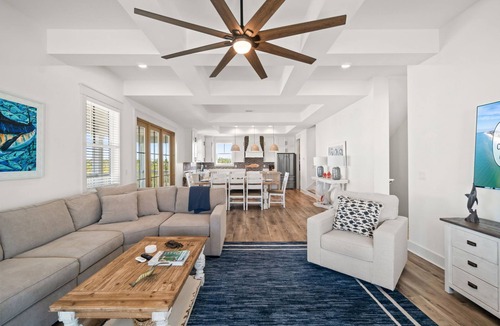 Bay County House | Wild Wahoo- 4th of July week now available as a Friday or Saturday check in!