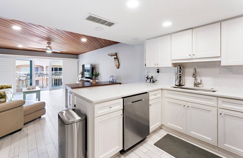 New Smyrna Beach Condo | Win-San A214 Ocean View 2/2 Fully Renovated Unit! Steps to Flagler Avenue!