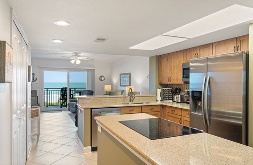Crescent Beach Condo | Windjammer 209 - 2 Bedroom Oceanfront Getaway