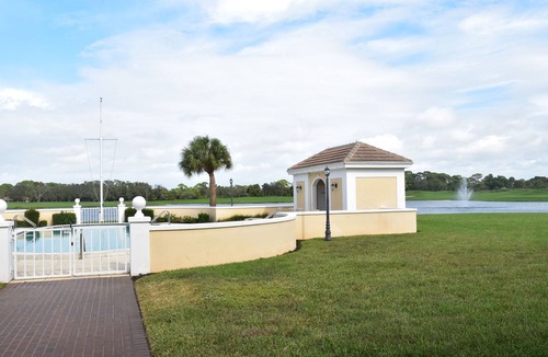 Osprey Condo | Windsor Lodge at the Oaks 1