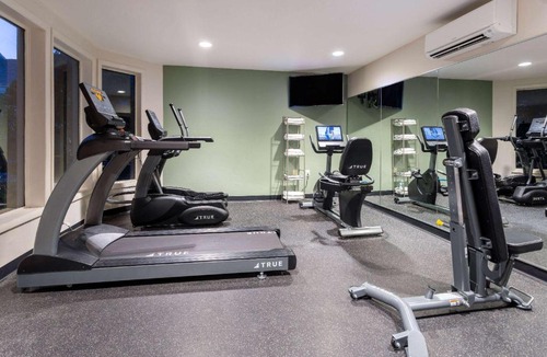 Valdosta Hotel | Wingate by Wyndham Valdosta/Moody AFB