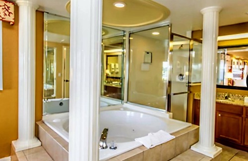 Florida Central Atlantic Coast Resort | Wonderful 4-bedroom lock off Westgate Orlando Resort, Sleeps 8-14, Amazing stays