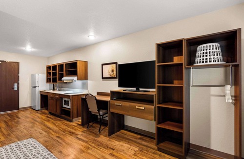 Port Saint Lucie Hotel | WoodSpring Suites Port St. Lucie