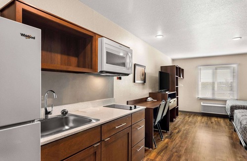Port Saint Lucie Hotel | WoodSpring Suites Port St. Lucie