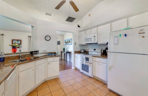 Apopka House | Work & Play in Apopka! Cozy Extended-Stay Home