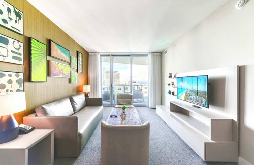 Hollywood South Central Beach Condo | World Cup Miami 2026 | 1BR Suite | Ocean Views