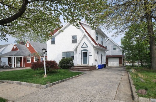 Ridgefield House | World Cup Stay 15 Min to Stadium Home 3PC, PS5, 82” TV BBQ 3BR + Studio=Sleeps 7