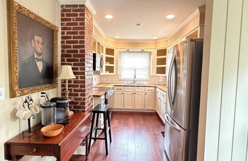 Moultrie Cottage | Wren House by Kirk Murphy Hospitality