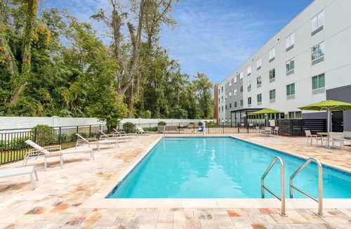 Orlando Hotel | Wyndham Garden Orlando Airport - Free Airport Shuttle - PARK N' FLY Available