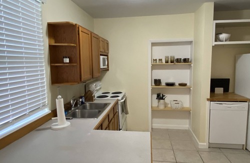 Averill Farms Apartment | You can hear the waves