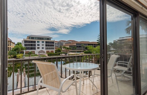 Marco Island Villa | You’ll LOVE…location, waterfront, stroll to beach. Excellent views