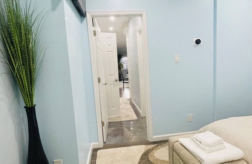Dyker Heights Apartment | Your Dyker Heights - Escape Quiet & Beautiful Stay in Brooklyn