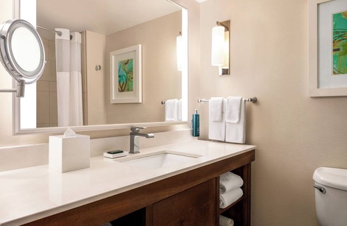 Park Shore Hotel | Your Favorite Part of the Trip Might Be This Stay! Outdoor Pool, Free Parking!