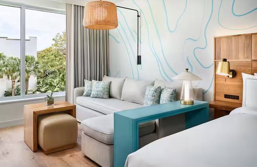 Marathon Hotel | Your Gateway to a Perfect Getaway! 2 Units, Outdoor Pool, Pets Are Welcome!