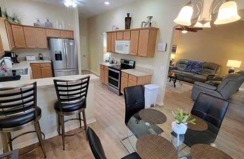 Pennecamp House | Your Happy Haven! - 3/2 w/Golf Cart in The Village of Pennecamp