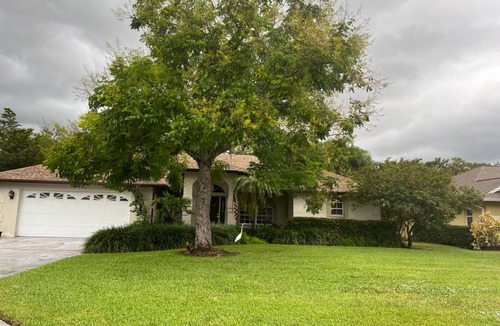Palm River Estates House | Your Home Away from Home 3+2+Den Great deal, excellent reviews