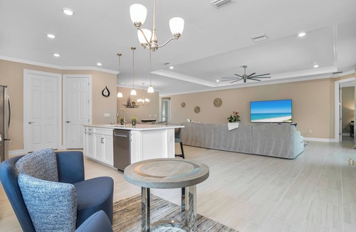 Bonita Springs House | YOUR OWN PARADISE WITH RESORT STYLE POOL and SPA -3 bedrooms +Den, 3 bths, 3 car