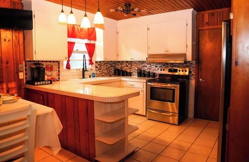 Milton House | Your Perfect Historic Downtown Milton Getaway Awaits!