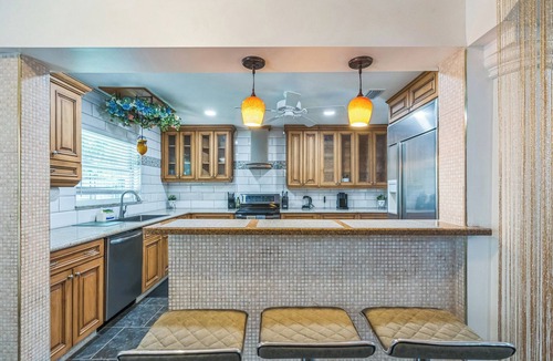 North Trail House | Your Private Paradise:Resort style-5mins to fun! 10mins to Sand! 7min to airport