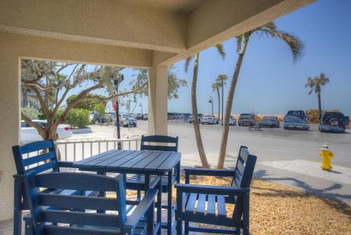 1 - Beach Club At Pass-A-Grille