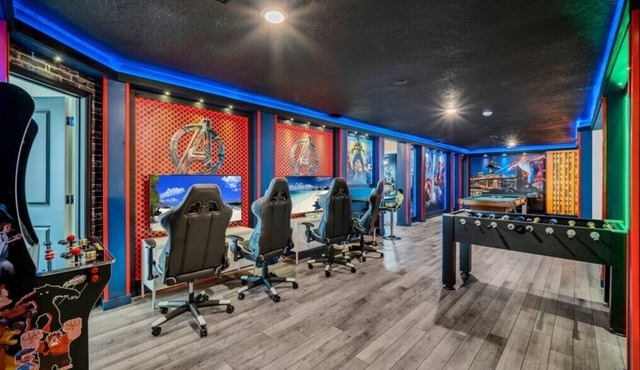 10 BED | 8 BATH Villa Gameroom & Pool 2106Lelani