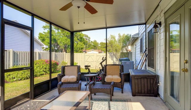10 Mi to Universal Orlando: Home w/Screened Porch
