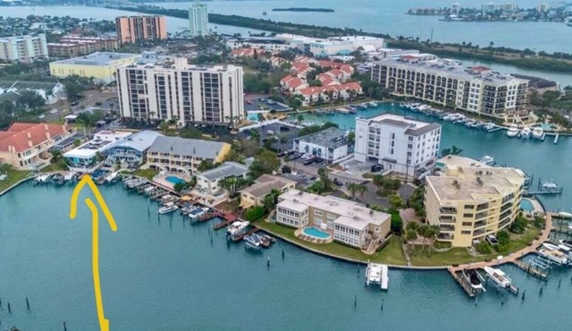2-bed 2 bath bungalow on Island Estates in sunny Clearwater Beach