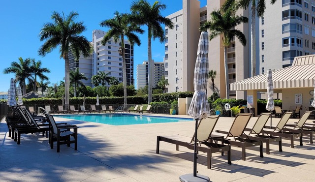 2 Bedroom & 2 Bath Direct View of Gulf & Bay! Wrap Around Lanai! Summer Special