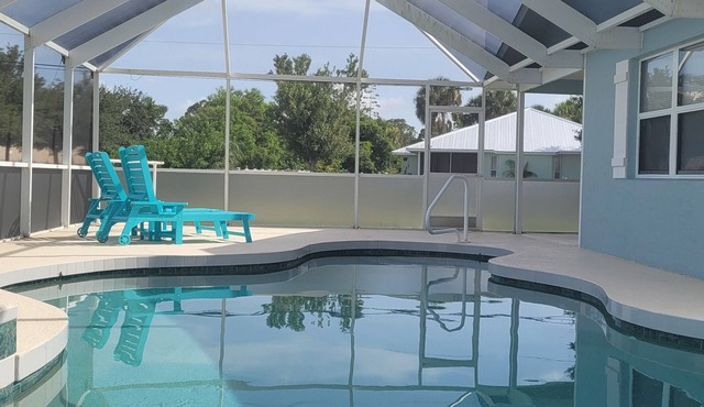 2 bedroom home close to Boca Grande! Private Poolside Paradise! Golfer's Dream!
