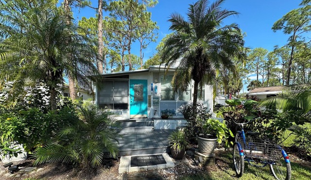 2-bedroom Venice home with pool, hot tub, fitness room,WiFi Myakka River access