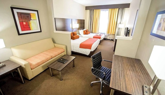 2 Family-Friendly Units w/Free Breakfast | Pool Access & Easy Park Access