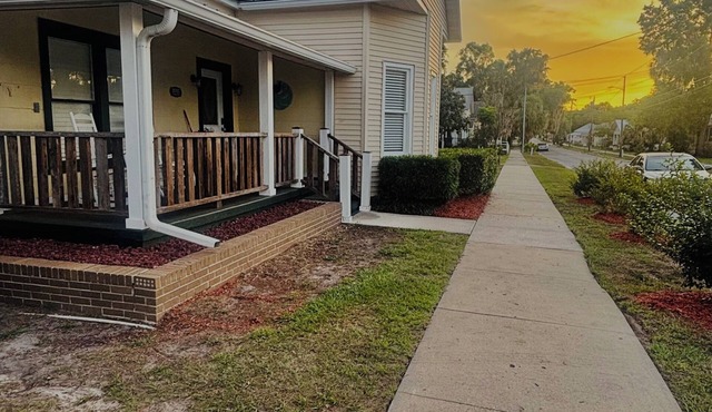2 Historic Victorian Homes 2 doors apart by Rainbow river World Equestrian Ctr
