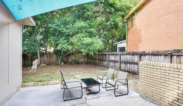 2 Mi to Garniers Beach Park: Pet-Friendly FWB Home