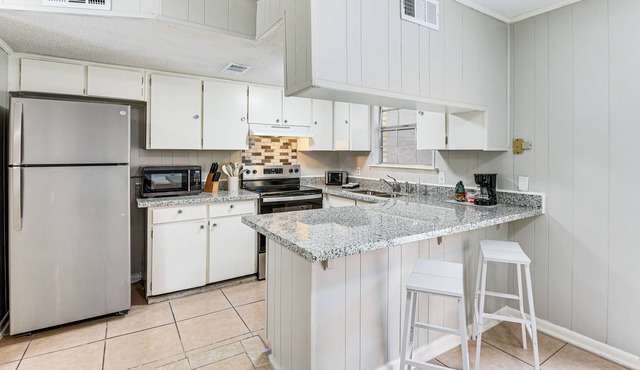 2 Mi to Garniers Beach Park: Pet-friendly FWB Home