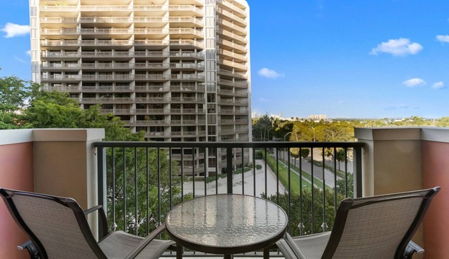 2 Units | Deluxe 1BR Suite with Pool Access