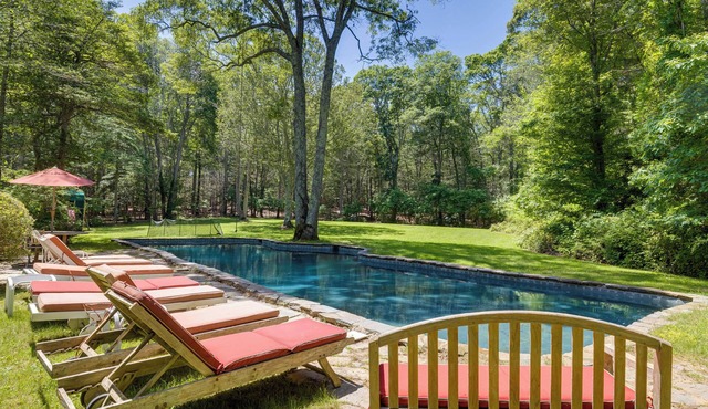 20-Acre Hamptons Nature Escape w/Hot Tub & Pool