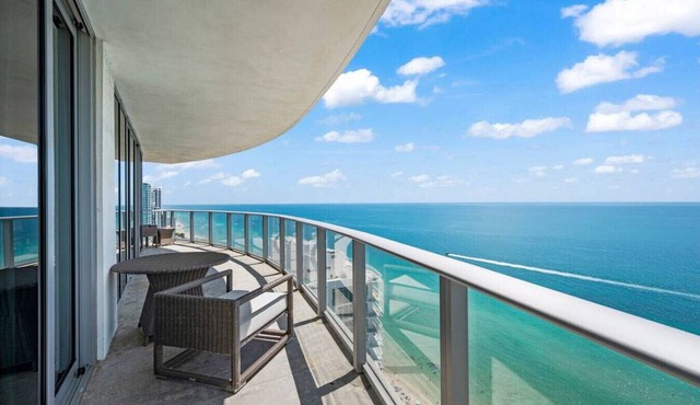 ✨ 27th-Floor Oceanfront Luxury | Corner Unit @ Lyfe (ex Hyde) | Unmatched Views + Resort Perks