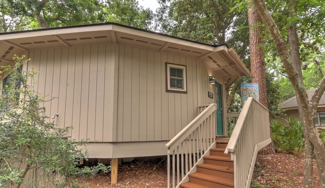28 Night Heron - 2 Bedroom Villa with Comfy Sun Room & Easy Walk to Beach!