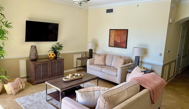 2BR, 2BA Condo, View of Lake/Preserves, Bundled GOLF!