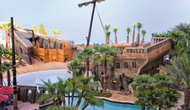 2BR-Dlx Inside Disney Gates-5 Pools, 2 Lazy Rivers, SPLASH pad, Mini Golf & More