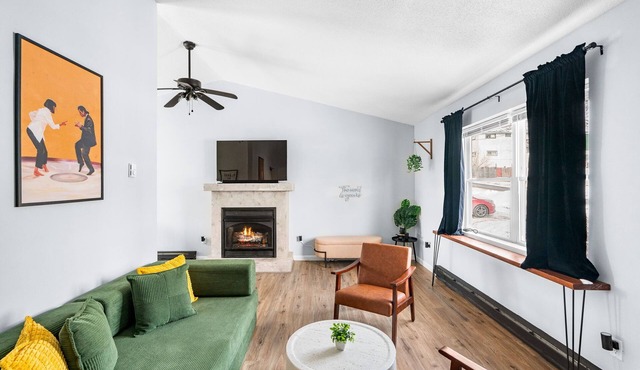 3-bedroom house with a balcony near ski, water park, casino, and ATV.